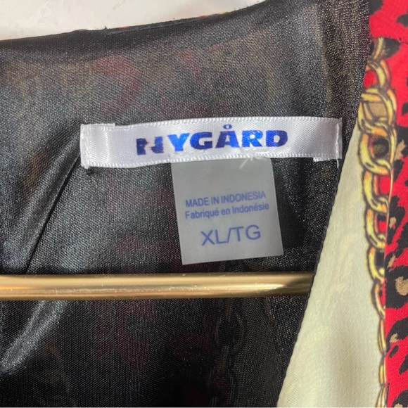 Peter Nygard Chain Print Blouse Top XL Trumpet Sleeve Red Black Career - Picture 8 of 9